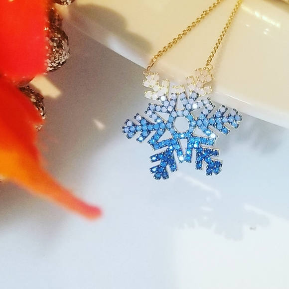 Snowflake Gold Plated Custom Made Necklace - Picture 2 of 3